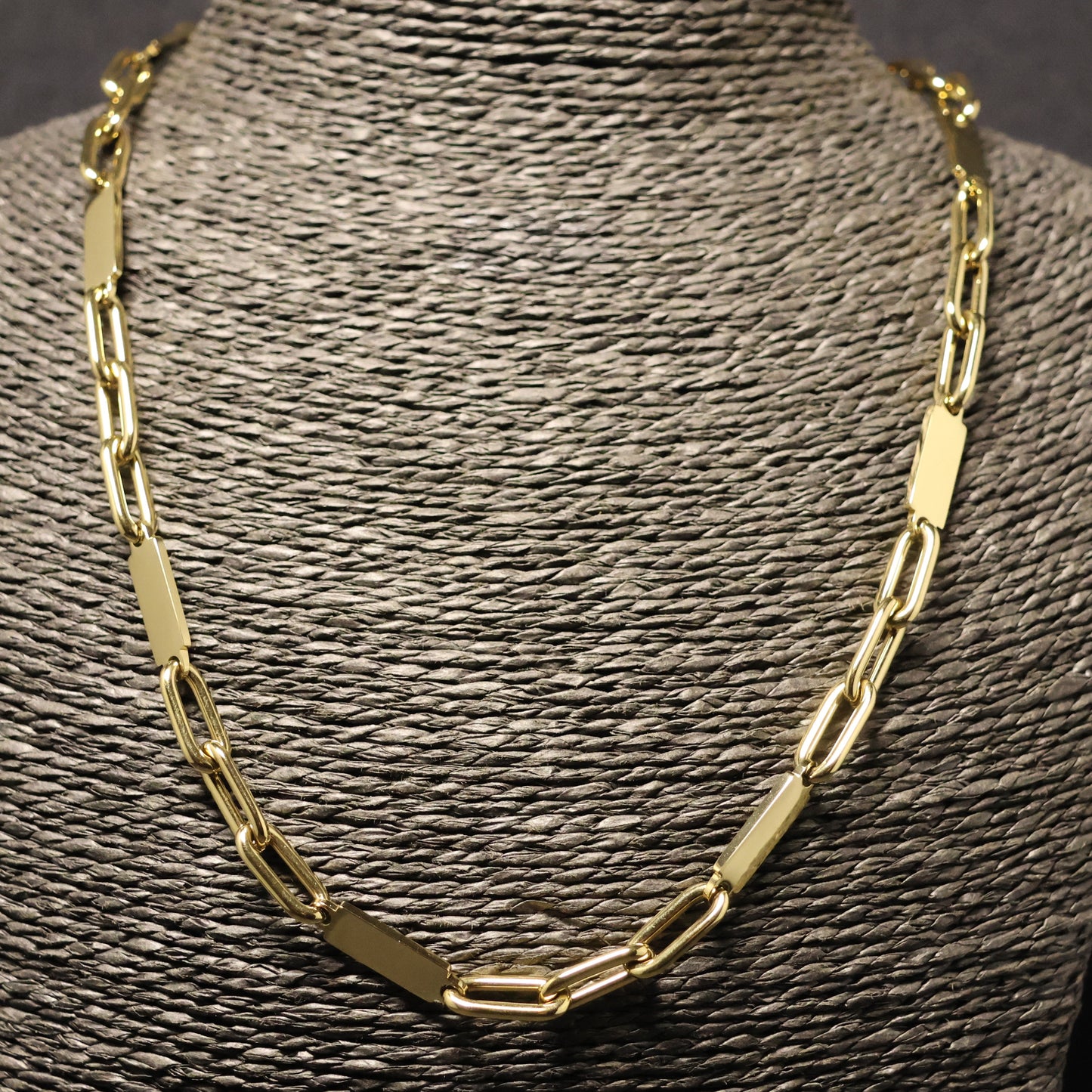 Semi-precious stone necklace combination chalcedony-rock crystal-agate-lapis lazula with silver clasp