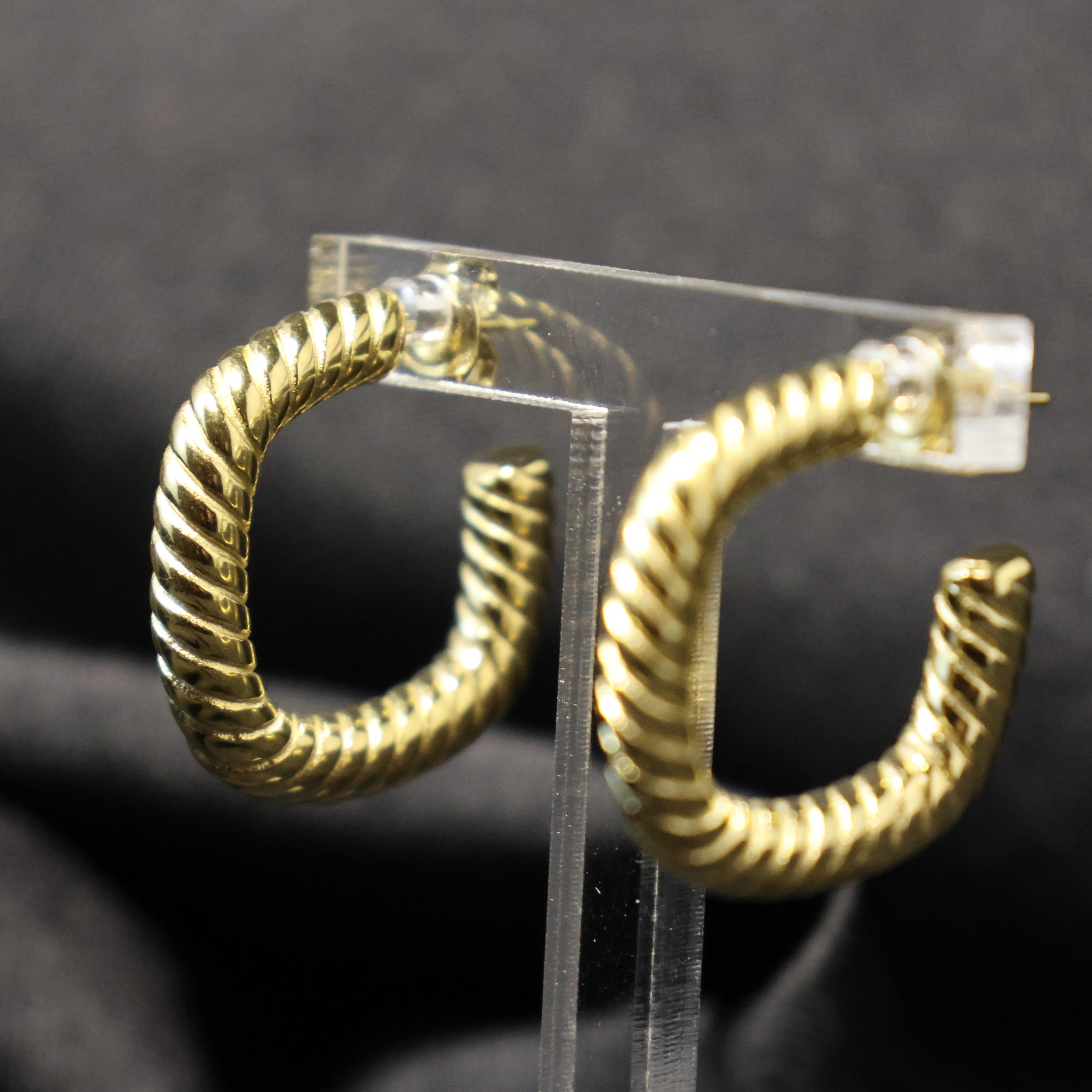 Roestvrij Stalen gele stevige gedraaide vierkante Oorringen