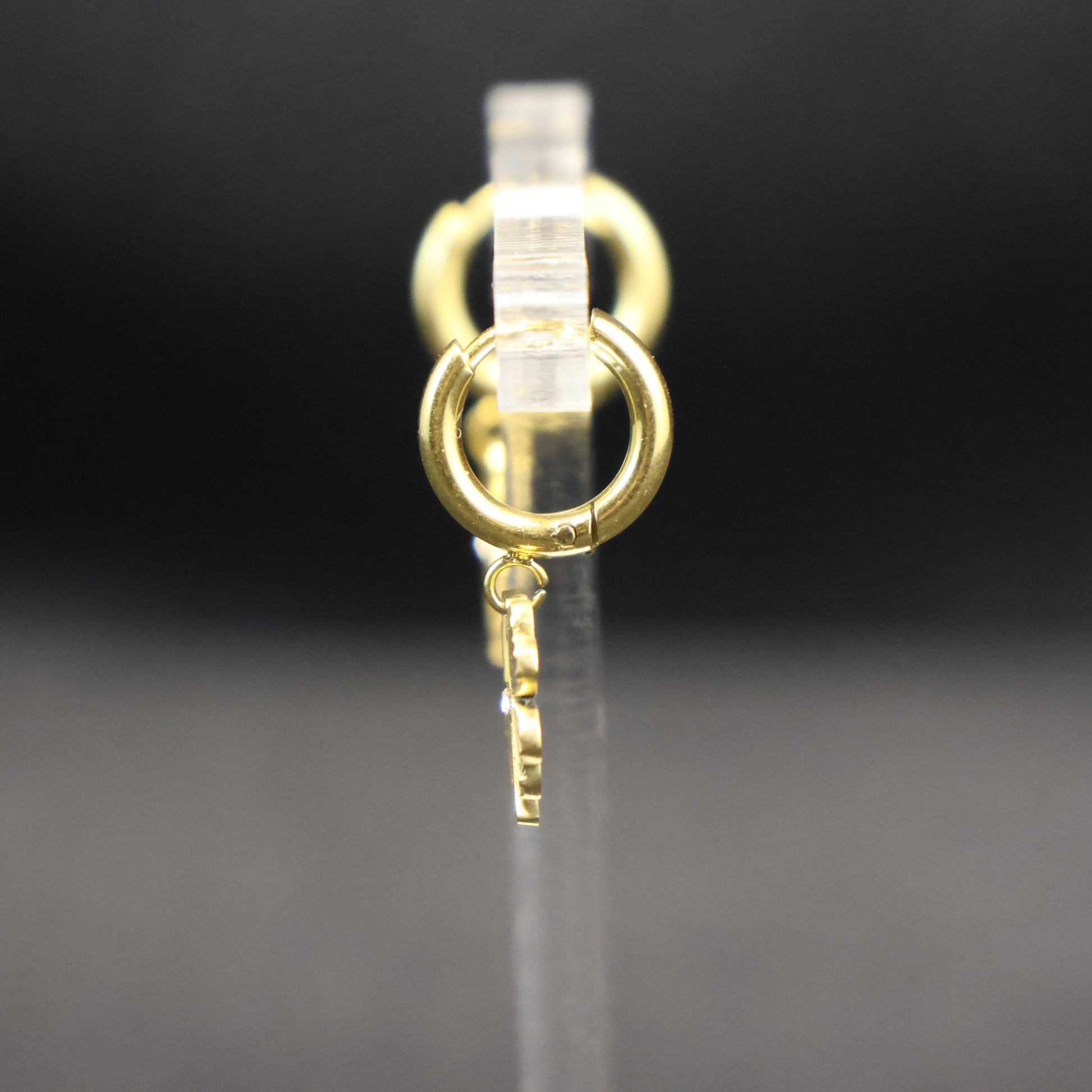 zijaanzicht Roestvrij Stalen gele Oorbellen klavertje vier