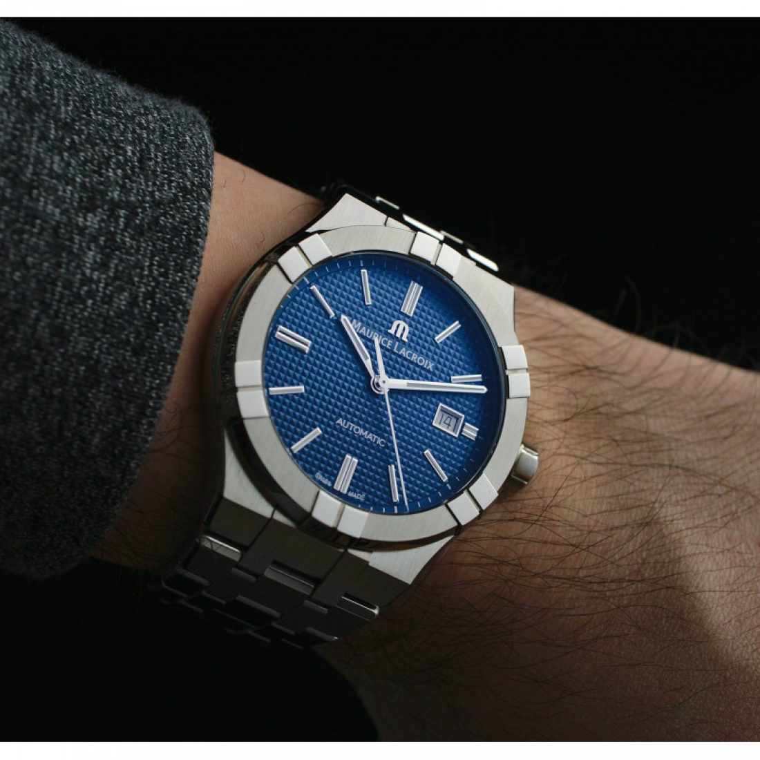 Maurice Lacroix AIKON Automatic Date 42mm Blue Dial AI6008-SS002-430-1