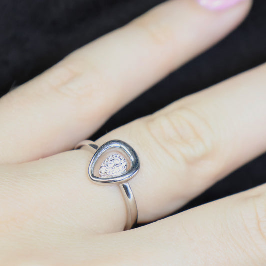 Naiomy Silver ring met zirconia N5D51