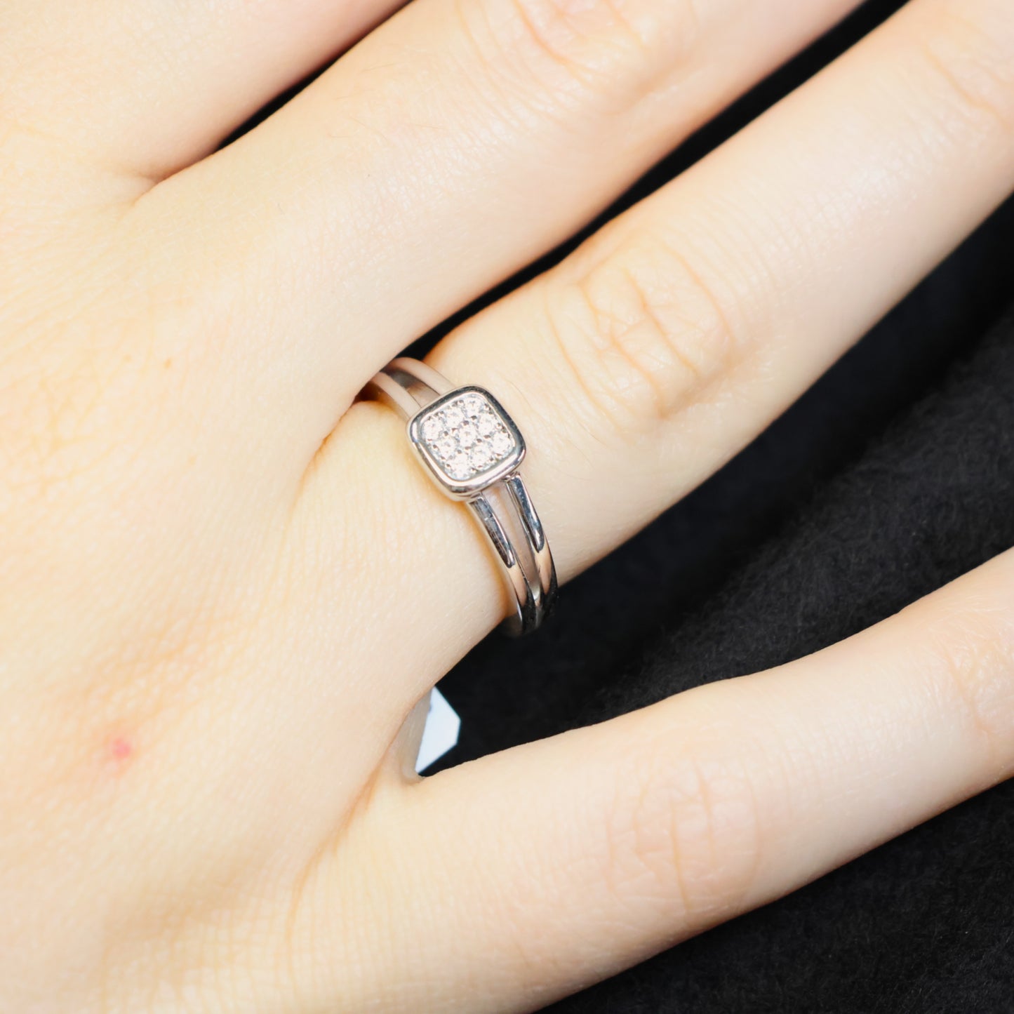 Naiomy Silver zilveren ring met zirconia steen N4K51