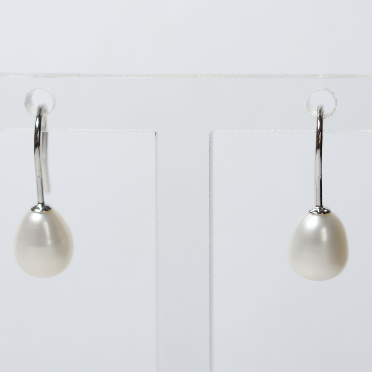 Parel hangoorbellen zilver witte biwa parel 7mm