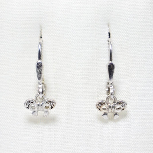 Zilveren Kids strikje hangoorbellen