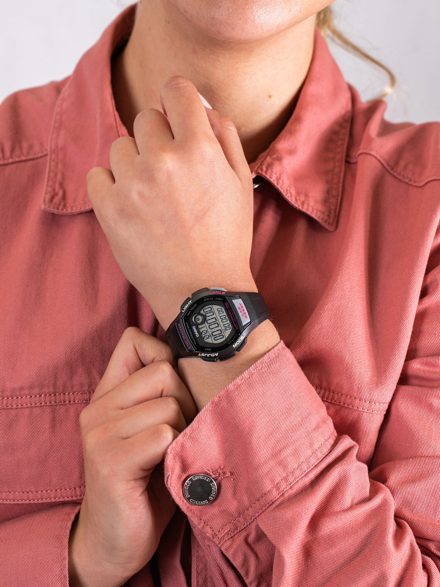 Casio Basic dames horloge LWS-2000H-1AVEF