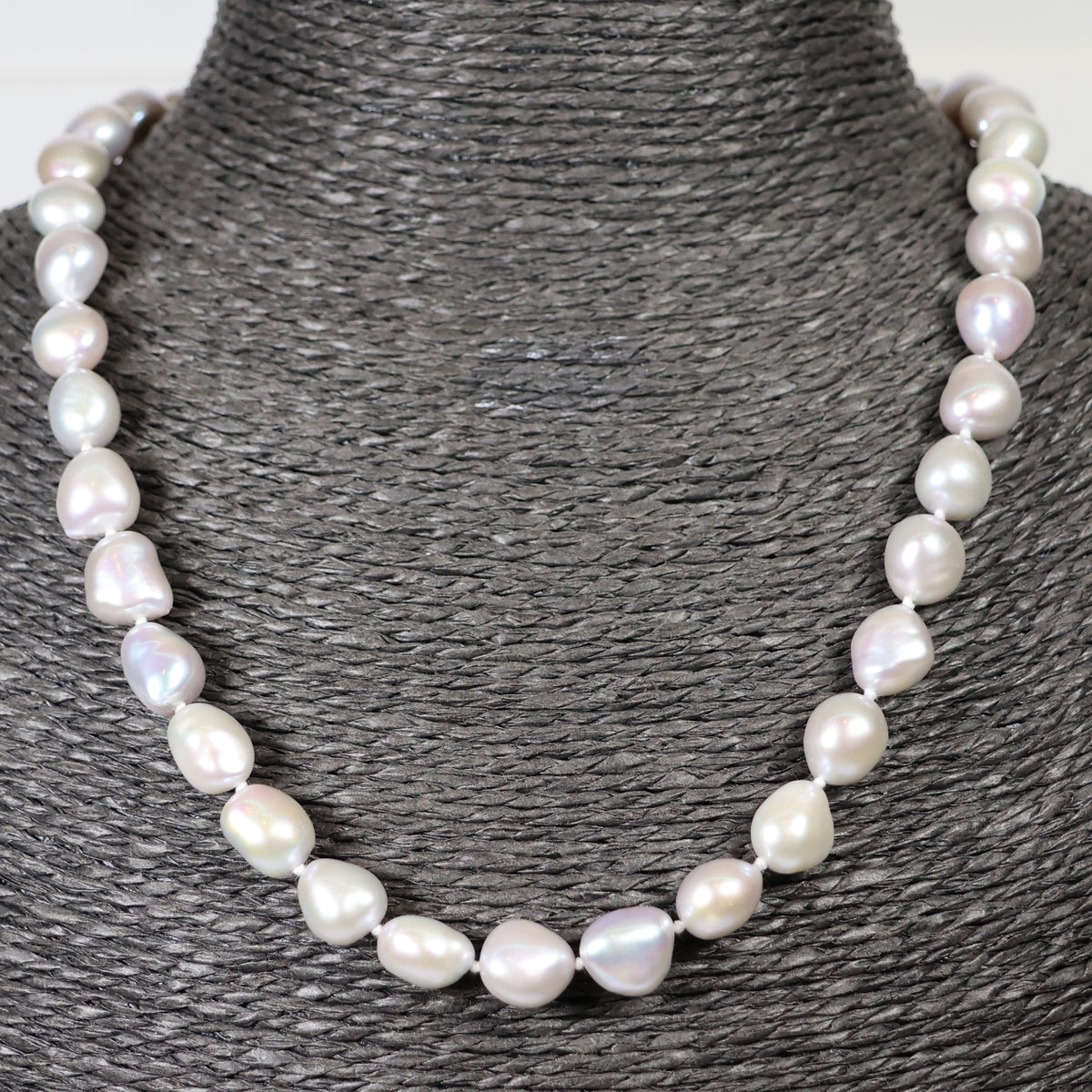 Parelketting 45cm 18 karaat wit gouden slot 9 mm zoetwaterparel