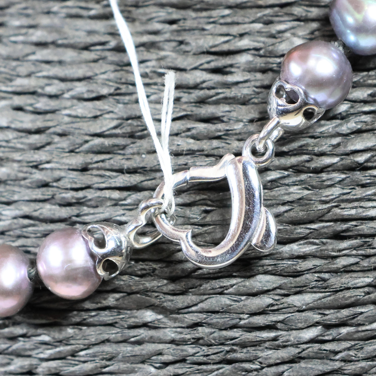 Parelketting 48cm 18 karaat wit gouden hartje slot 8mm zoetwaterparel