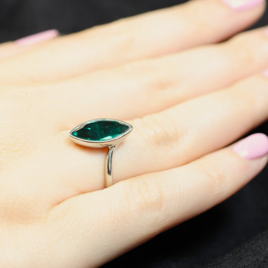 Spark zilveren ring met groene Swarovski kristal P422815EM