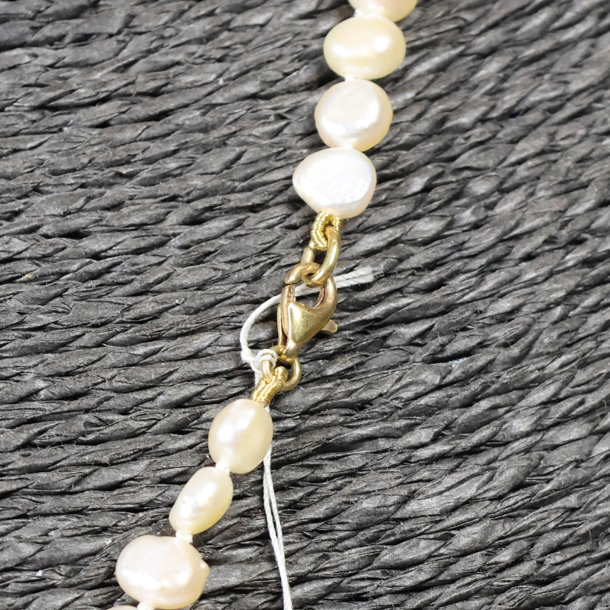 Parelketting 46cm 18 karaat gouden slot 6mm creme zoetwaterparel