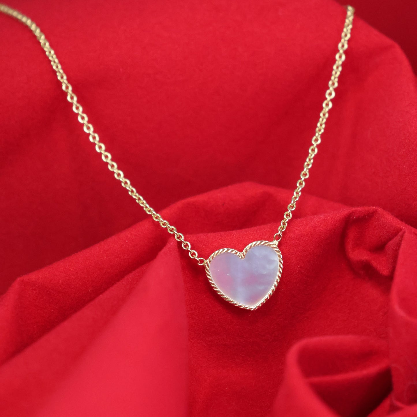Gouden Ketting met hartje en Parelmoer 067085N
