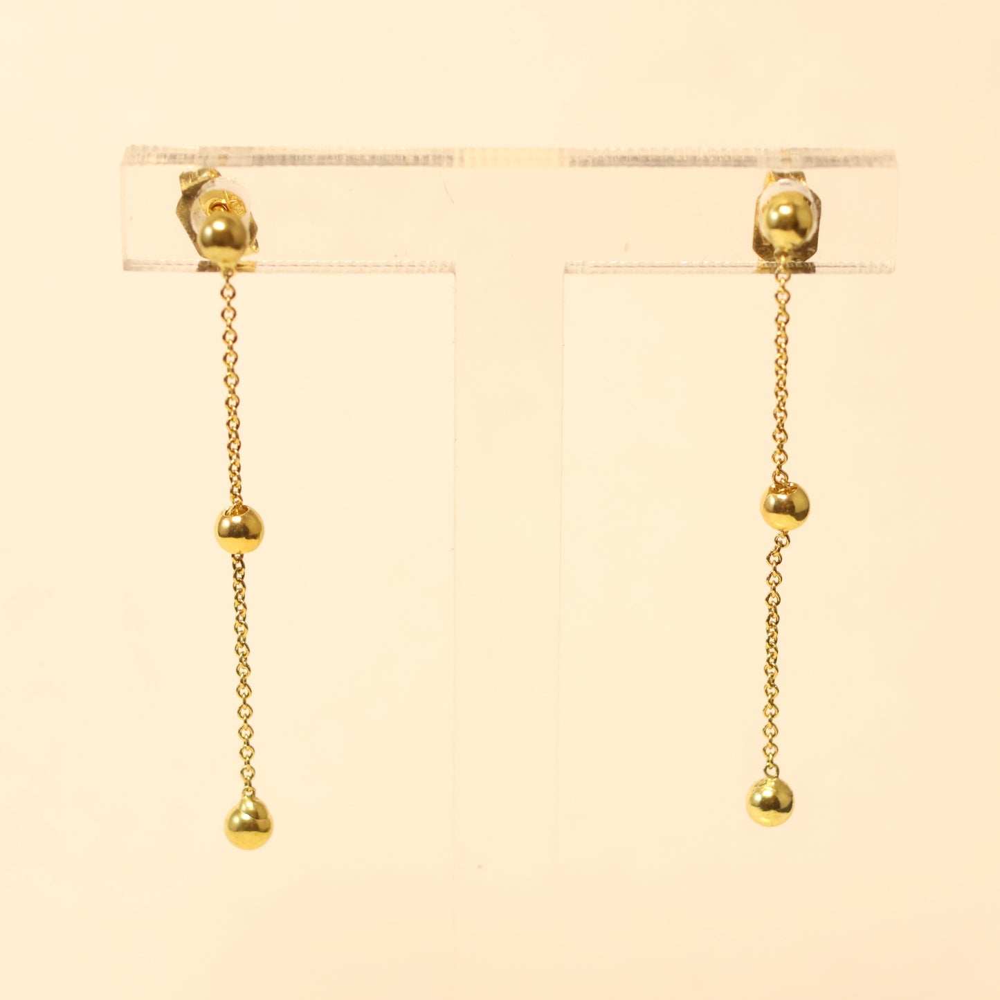 18KT gouden hangoorbellen balletjes 060364