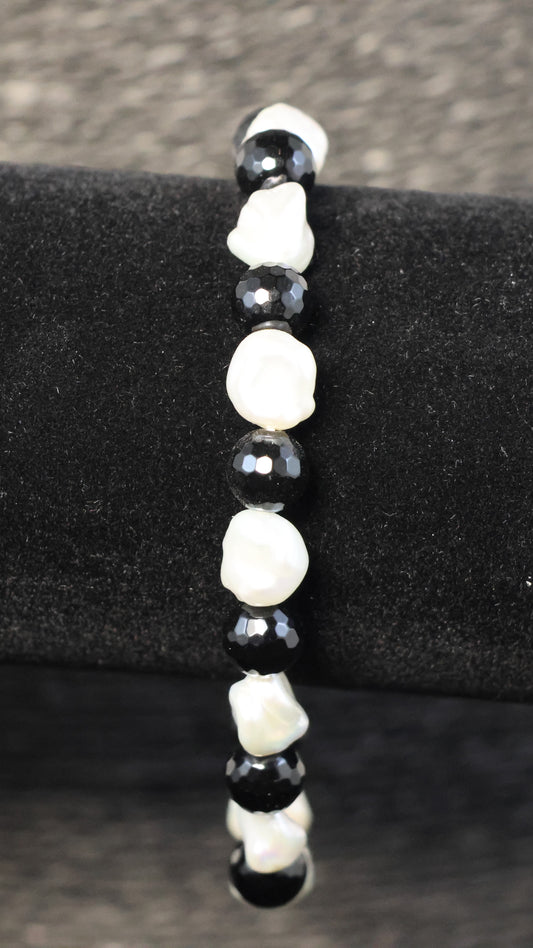 Halfedelsteen Onyx & Biwa-parel Armband met zilveren slot