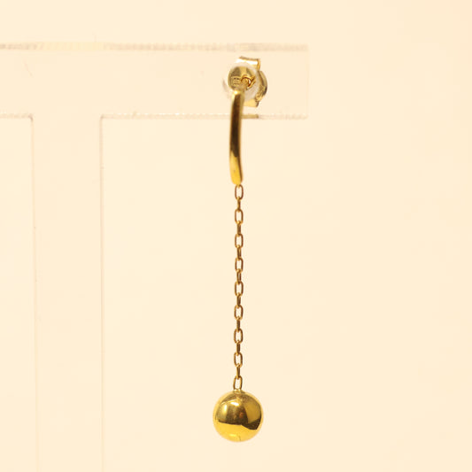 18KT gouden balletjes hangoorbellen 060259