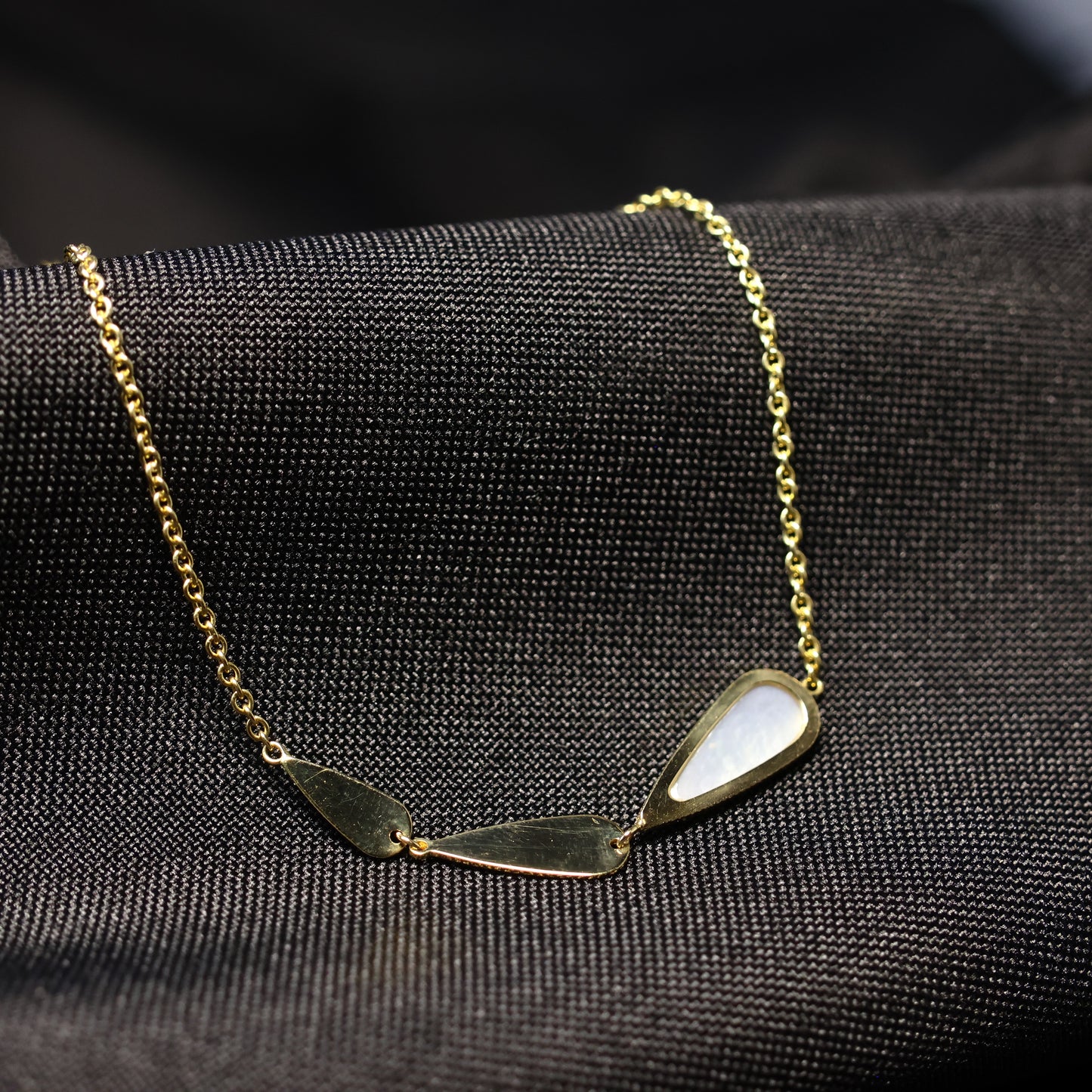 18KT geel gouden ketting met tussenstuk met parelmoer 066576/N