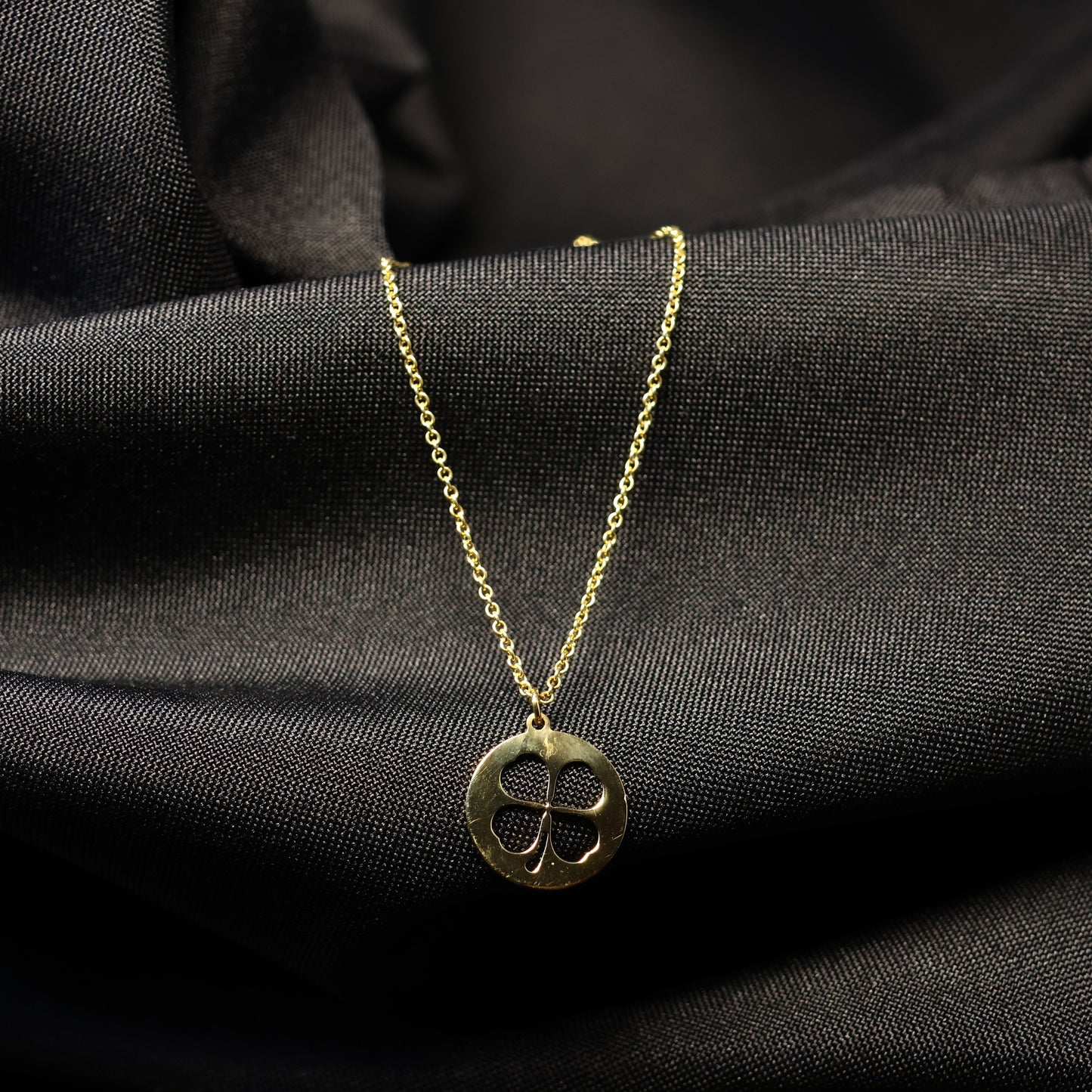 18KT gouden ketting met klavertje vier hanger 067082/42