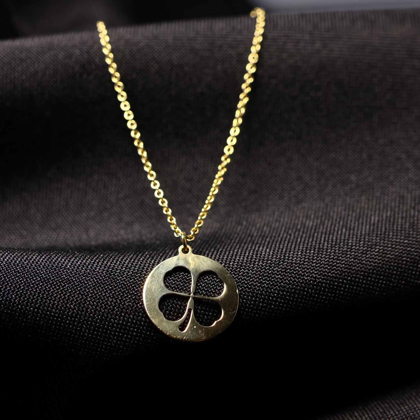 18KT gouden ketting met klavertje vier hanger 067082/42