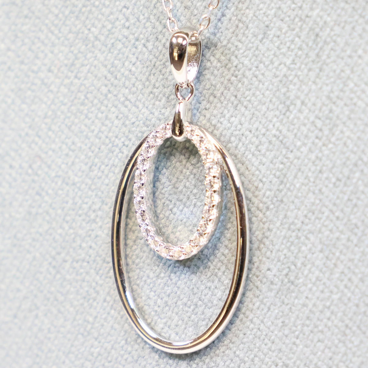 Naiomy zilveren ketting met ovale hanger N5B60