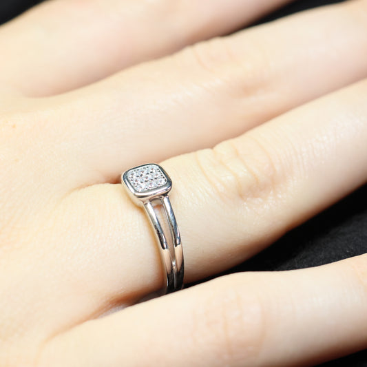 Naiomy Silver zilveren ring met zirconia steen N4K51