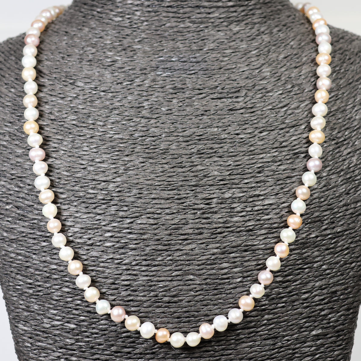 Parelketting 53cm 4mm zoetwaterparel zilveren slot
