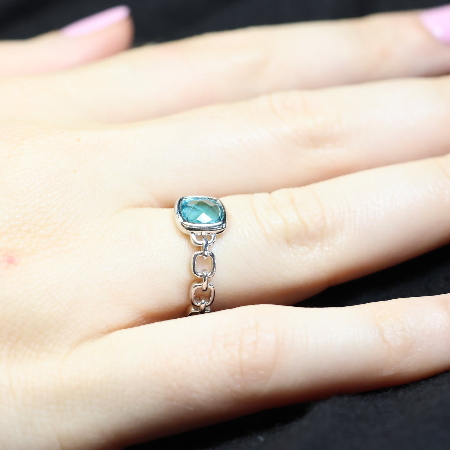 Naiomy Silver zilveren ring met Blauwe steen N3V54