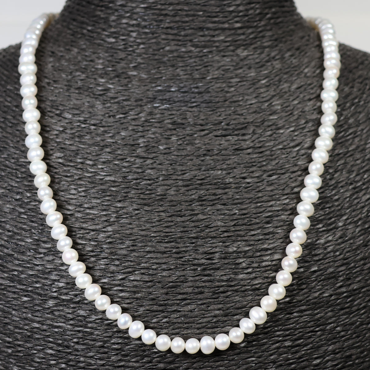 Parelketting 48cm 5mm zoetwaterparel zilveren slot