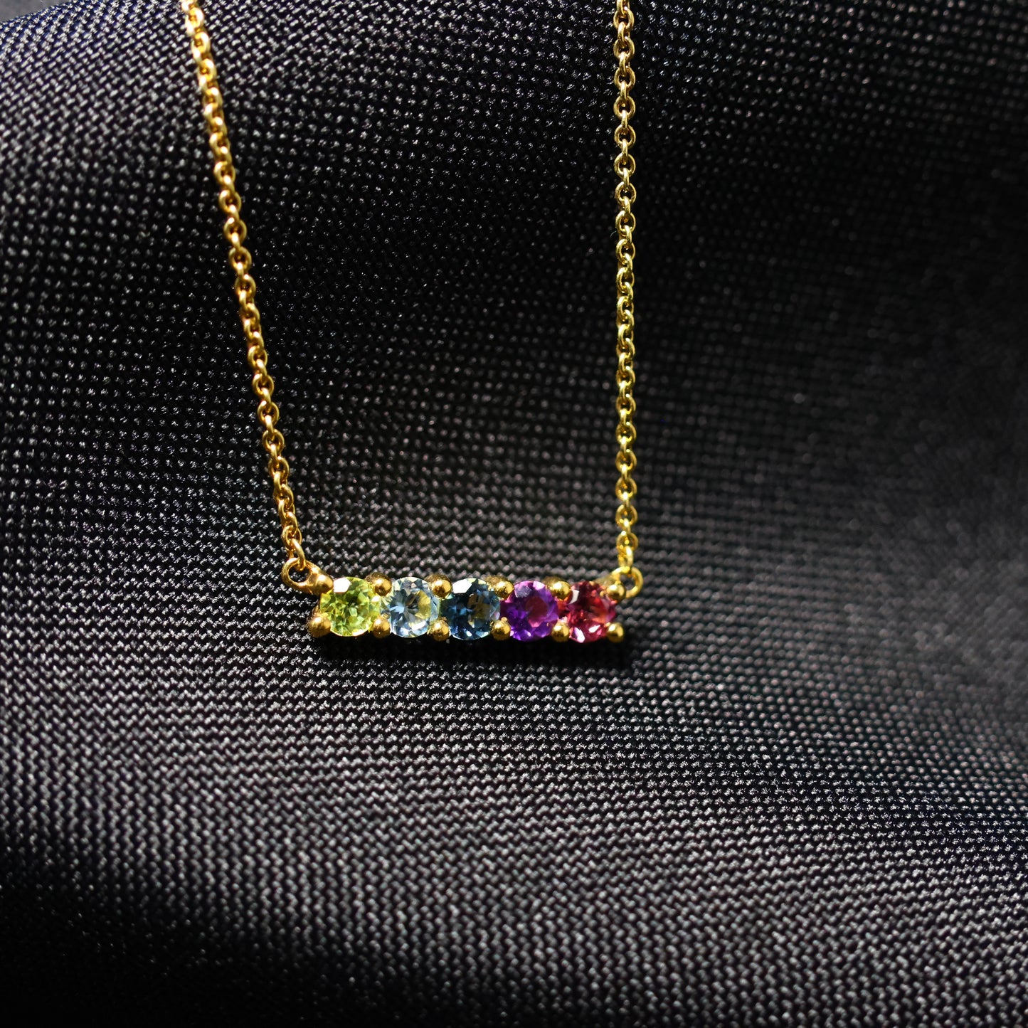 18 karaat geel gouden ketting met tussenstuk met kleurstenen 067293/5K