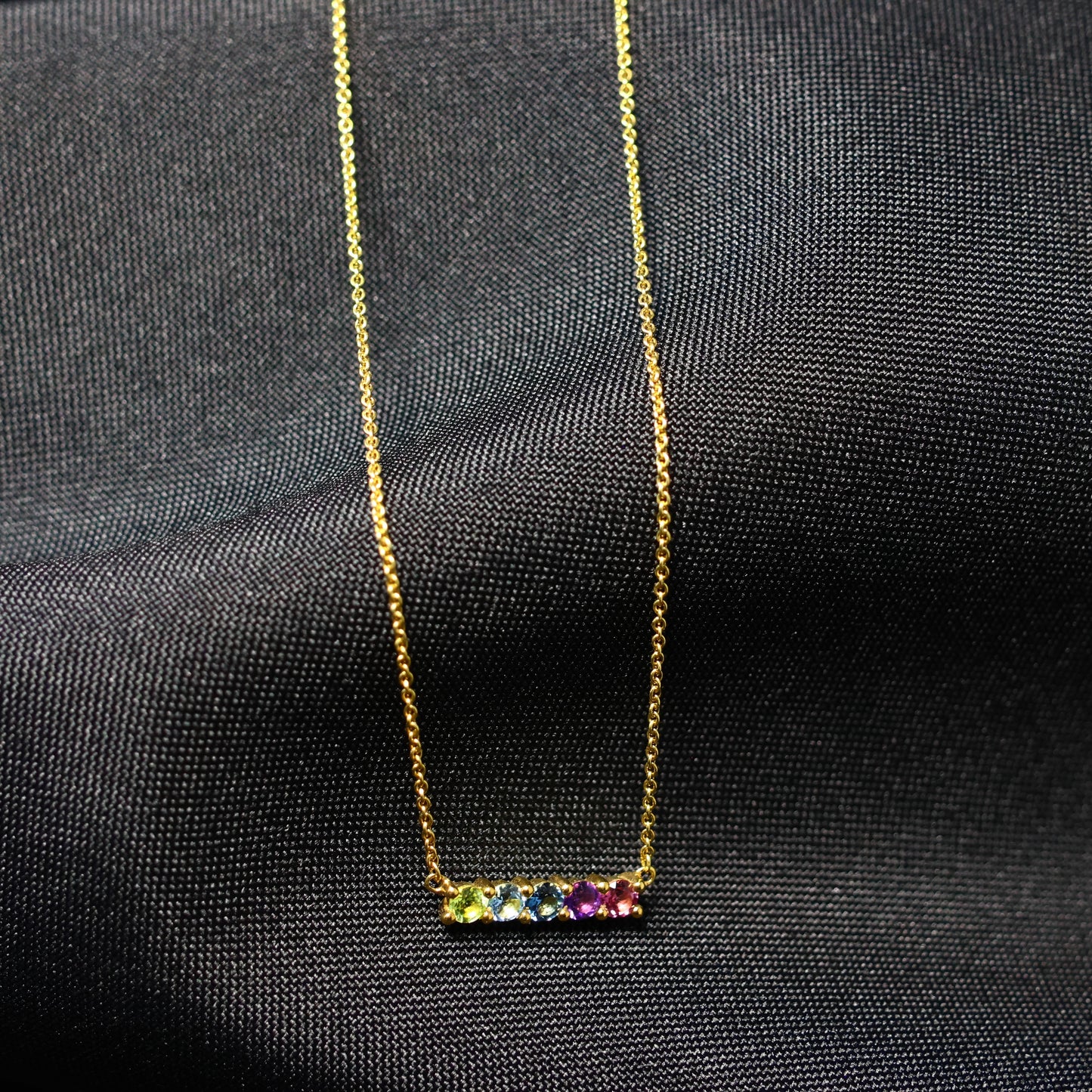 18 karaat geel gouden ketting met tussenstuk met kleurstenen 067293/5K