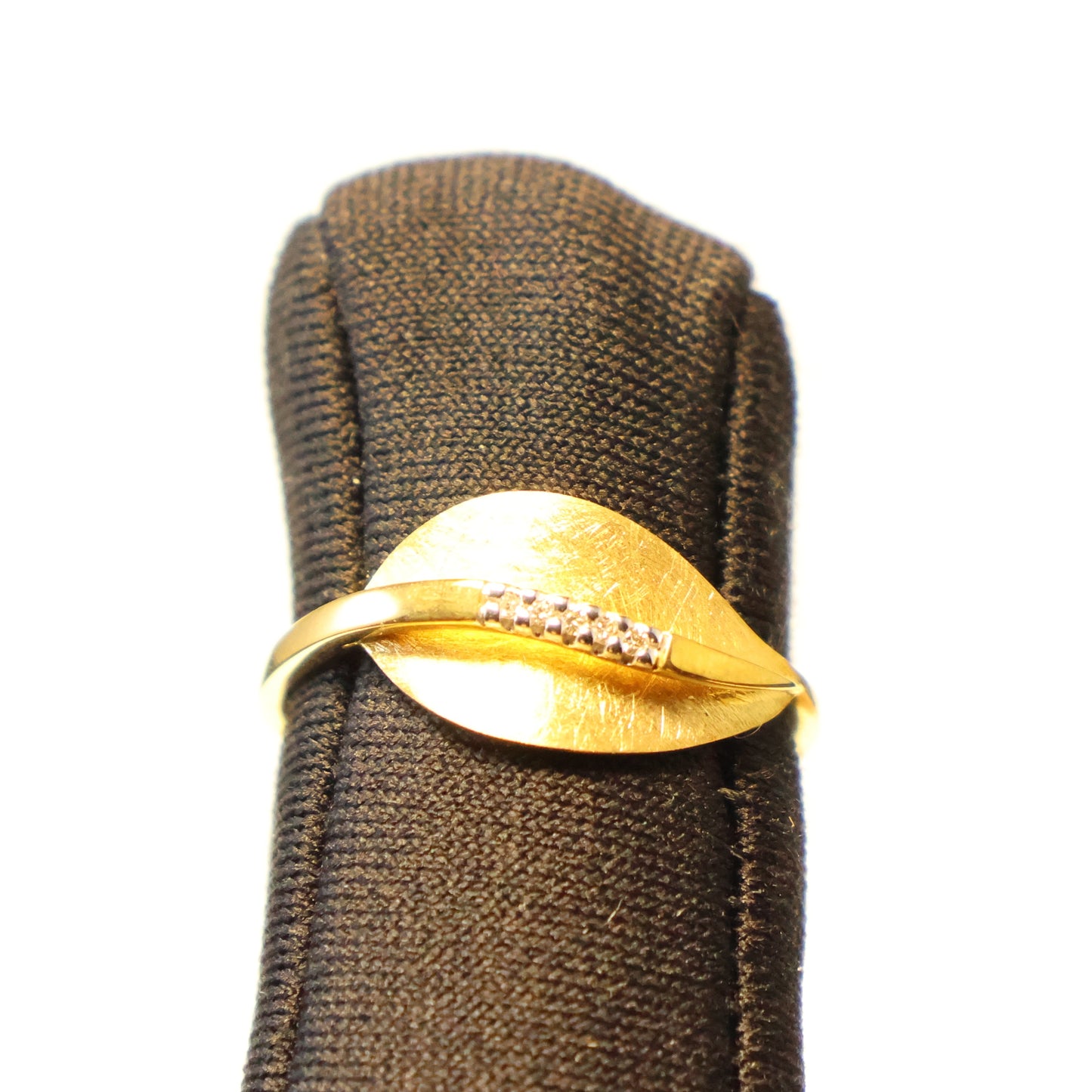 18KT geel gouden ring met briljant 065610A