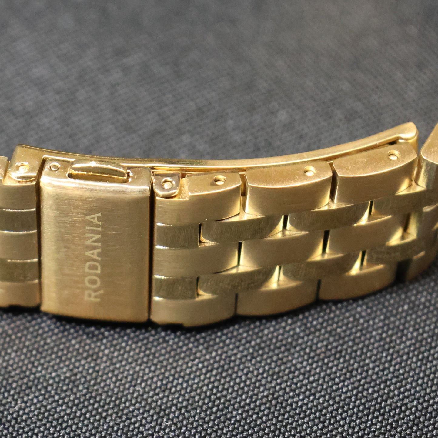 Rodania Nyon sport 40 heren horloge R22027 sluiting