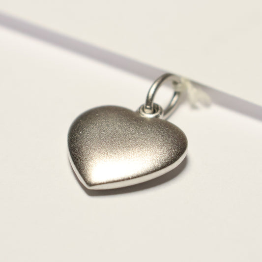 Tresor zilveren mat hartje B232