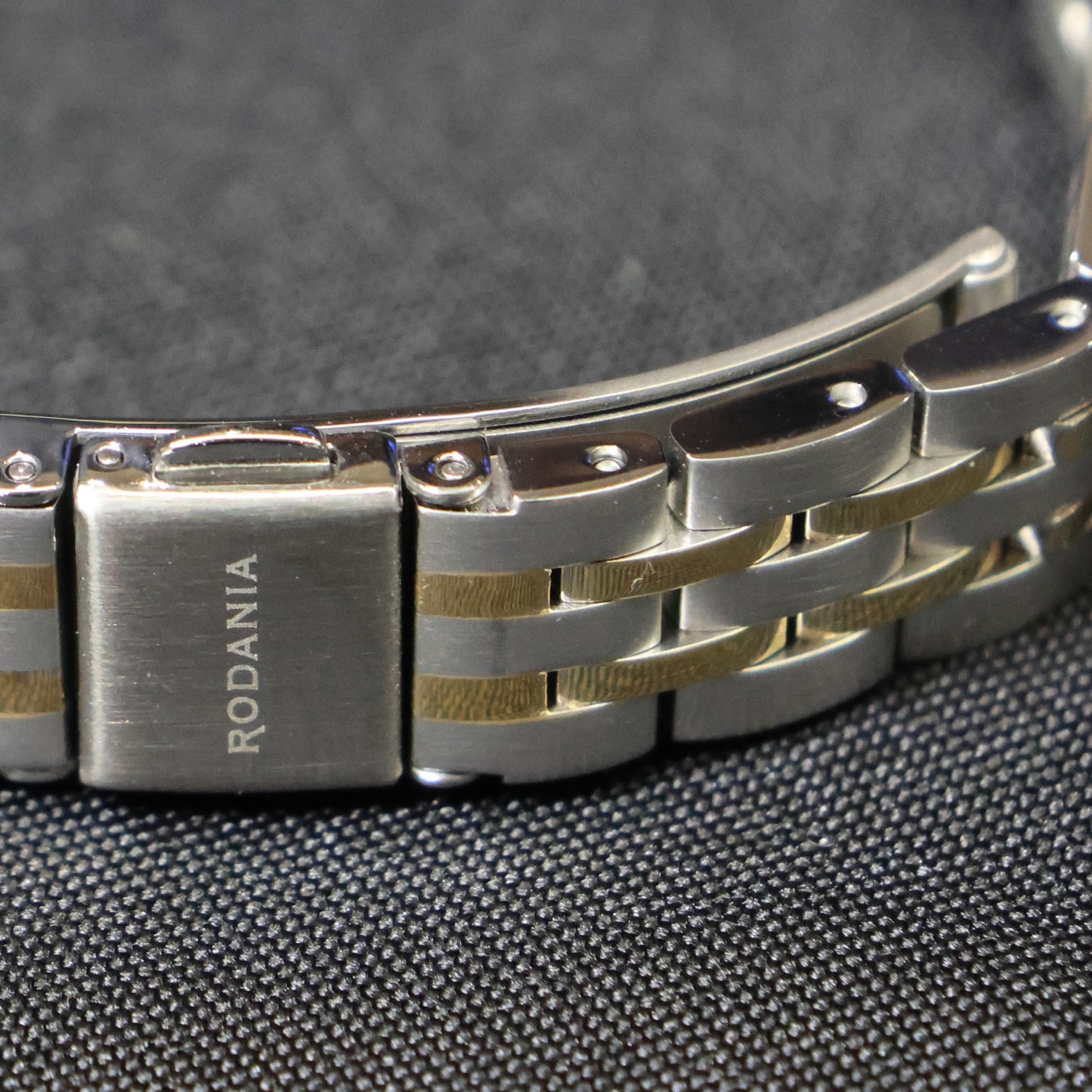 Rodania Nyon heren model R22066 sluiting