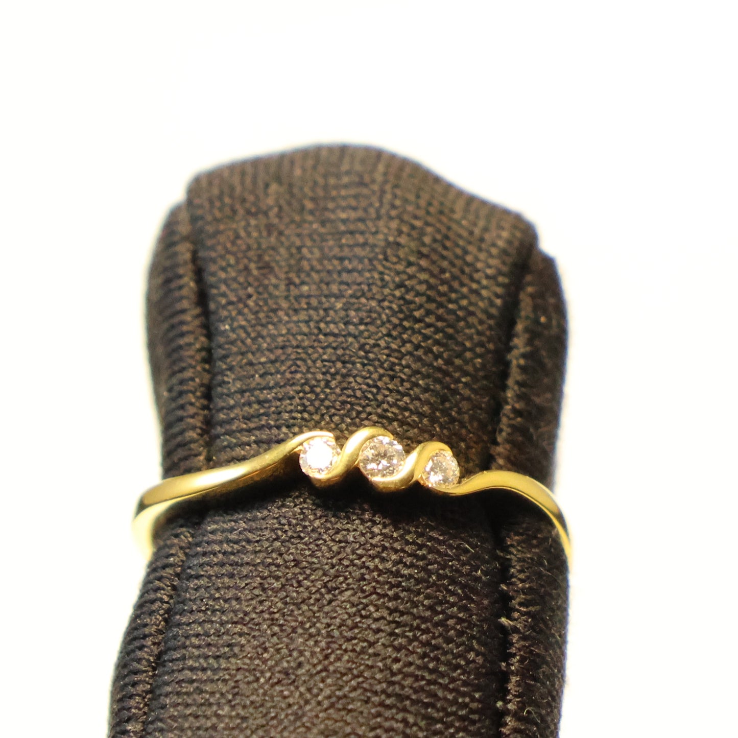 18KT geel gouden ring met briljant 057443A