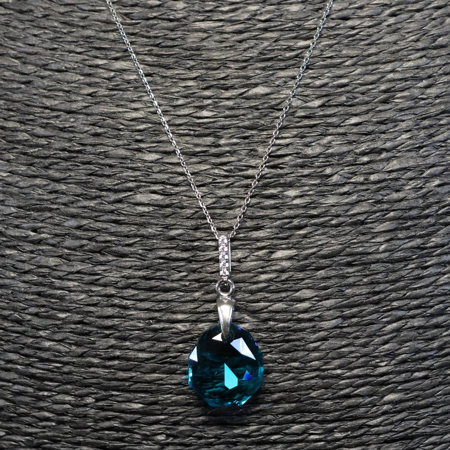 Spark zilveren ketting met kristallen hanger NC643616BZ