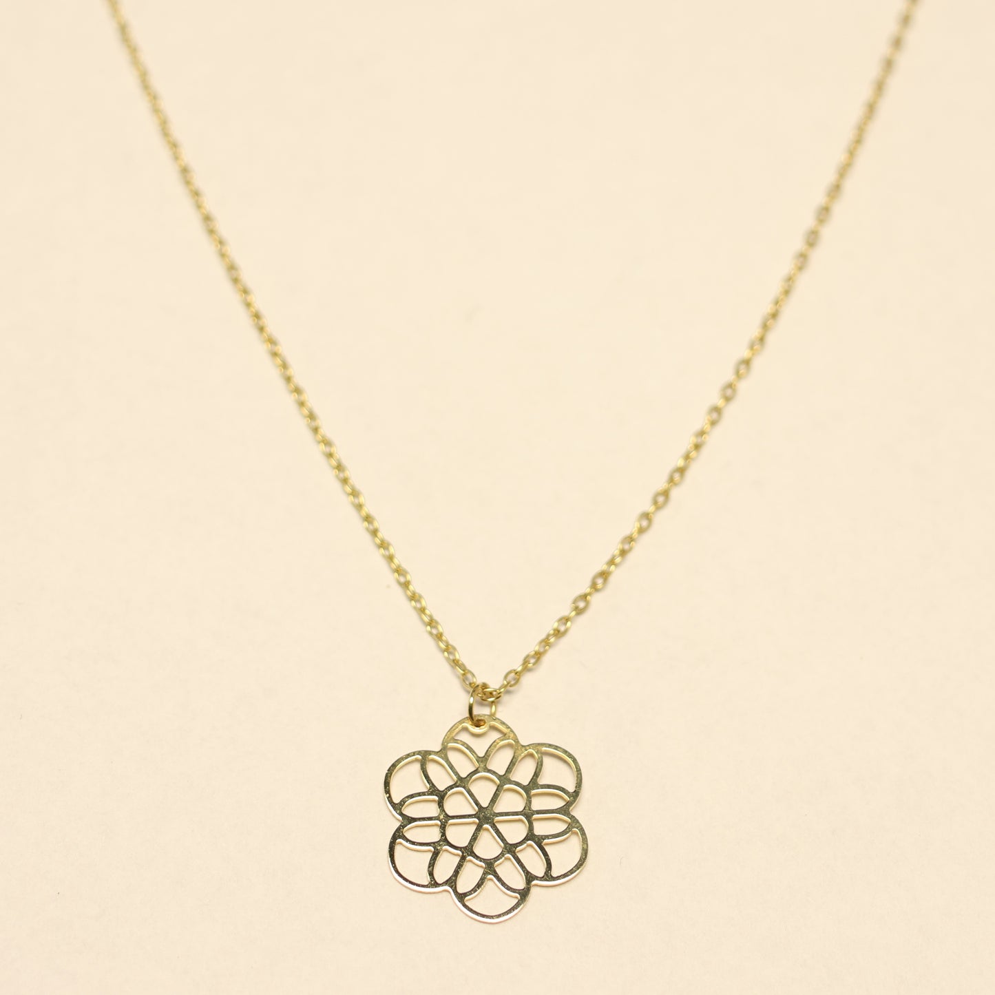 18kt geel gouden ketting met bloemvormige hanger 065669/42