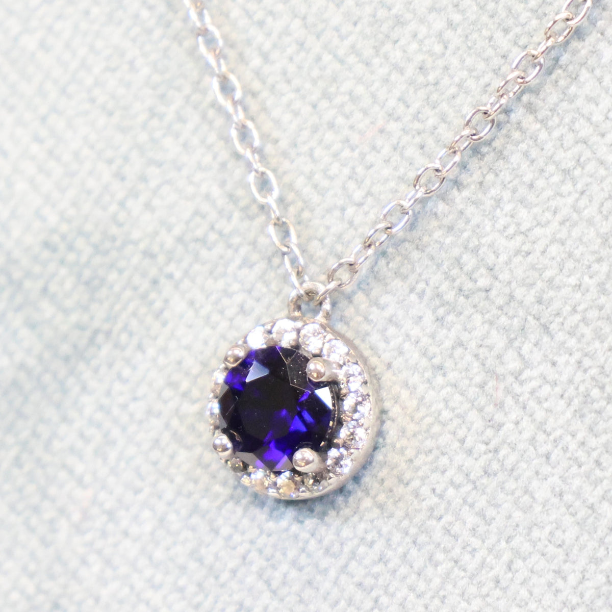 Naiomy Moments silberne Kette mit blauem Anhänger B8M07