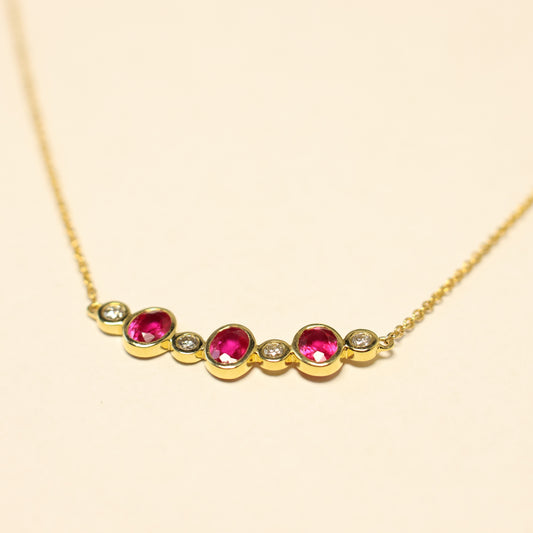 Ketting geel goud met tussenstuk met robijn 068539RA