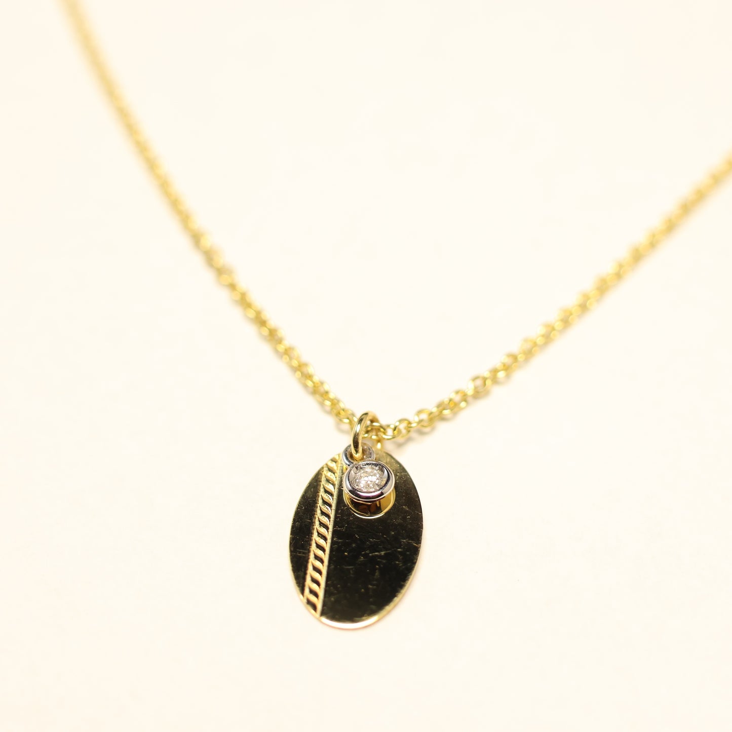 Ketting geel goud met hanger met briljant 067098