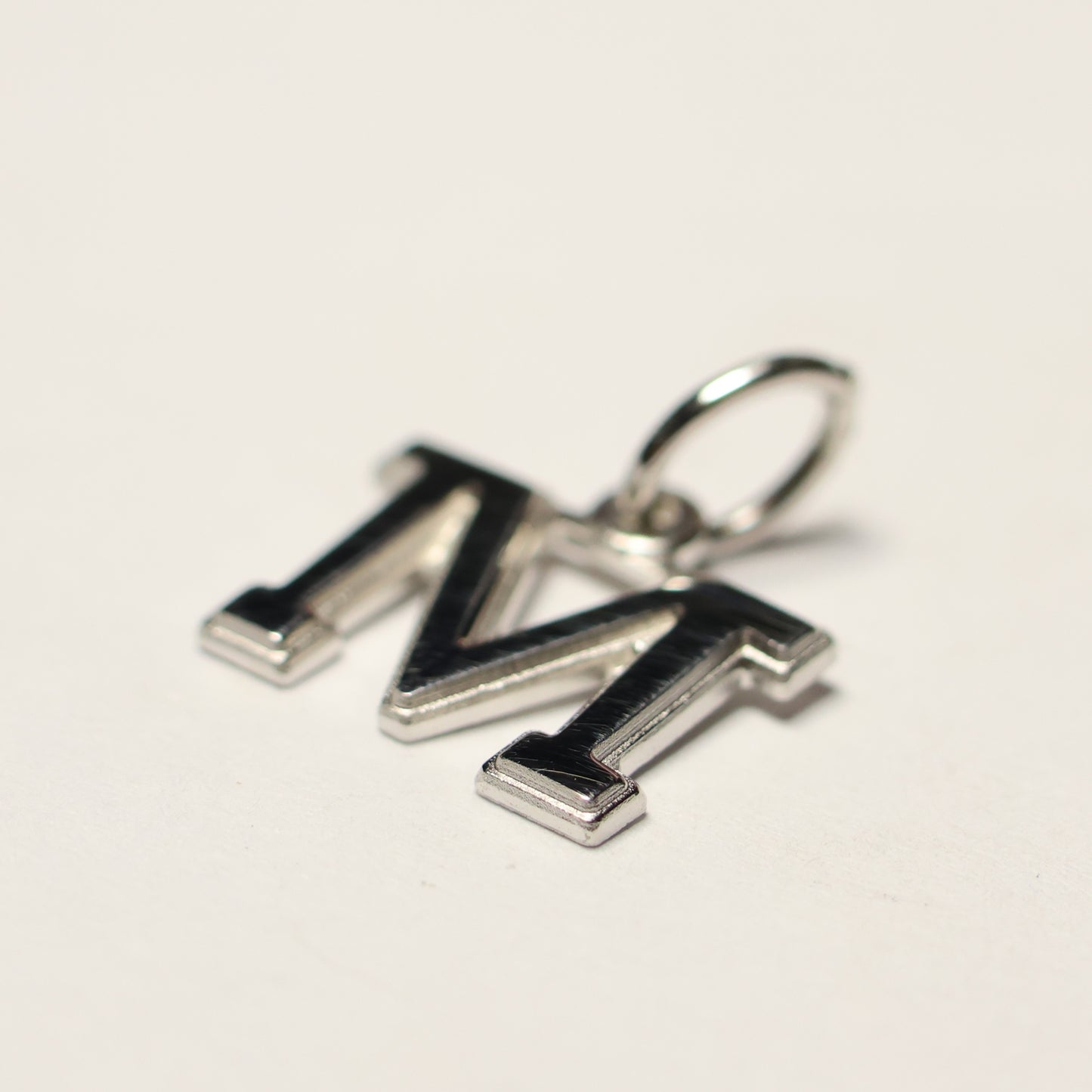 Tresor zilveren hanger letter M