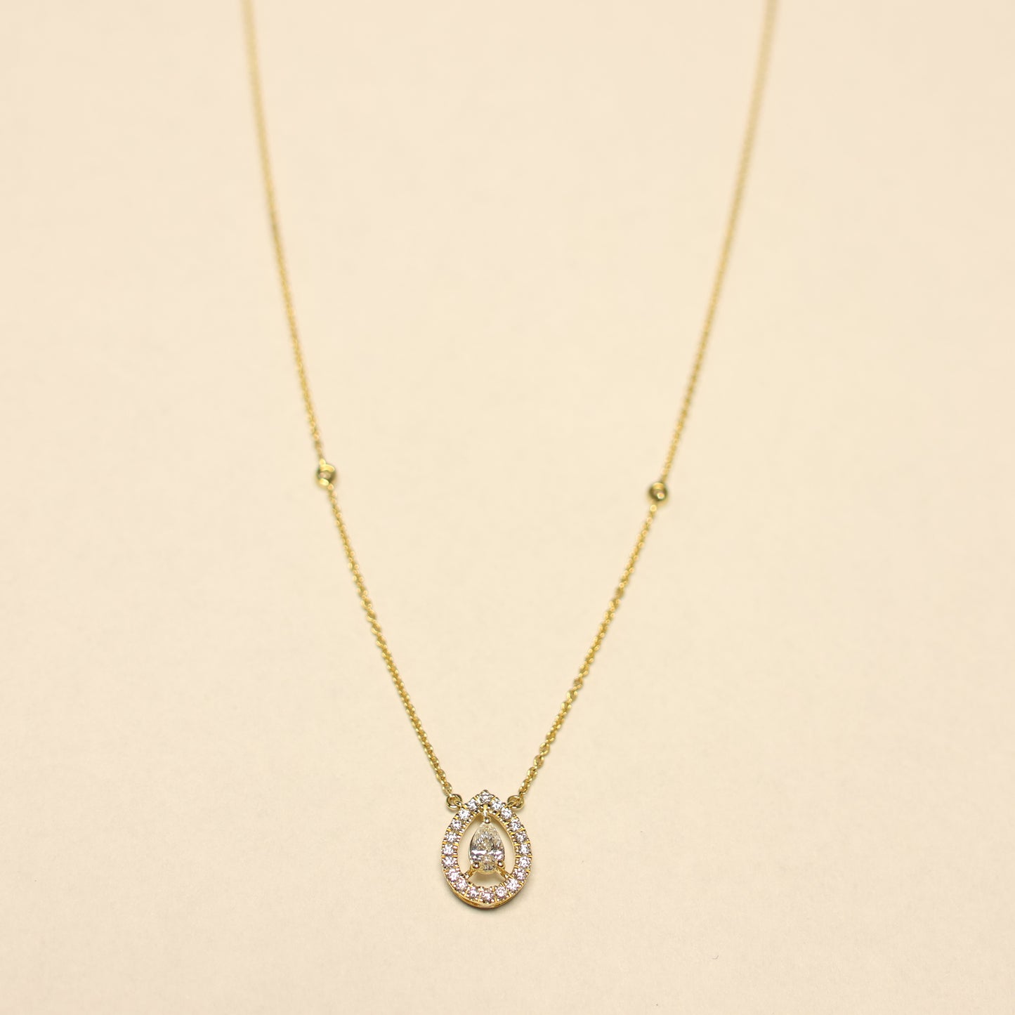 18karaat geel gouden ketting met tussenstuk met briljant 068443/A