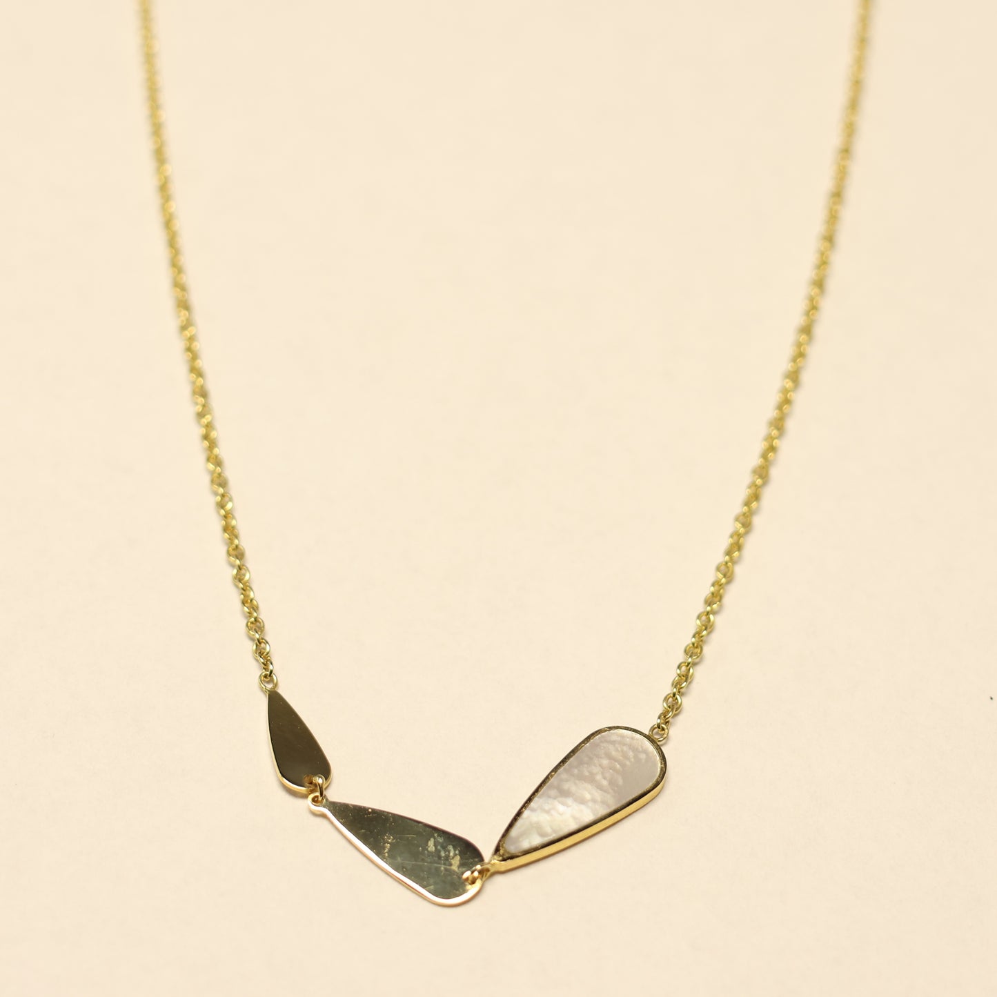 18KT geel gouden ketting met tussenstuk met parelmoer 066576/N