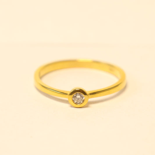 18kt fijne geel gouden ring met briljant 067132/A