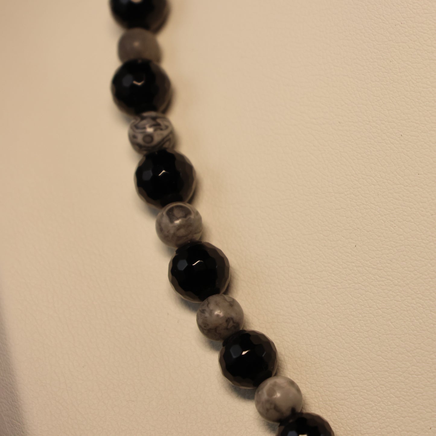 Halfedelsteen Onyx en Picasso Jaspis Halssnoer met zilveren slot 313958
