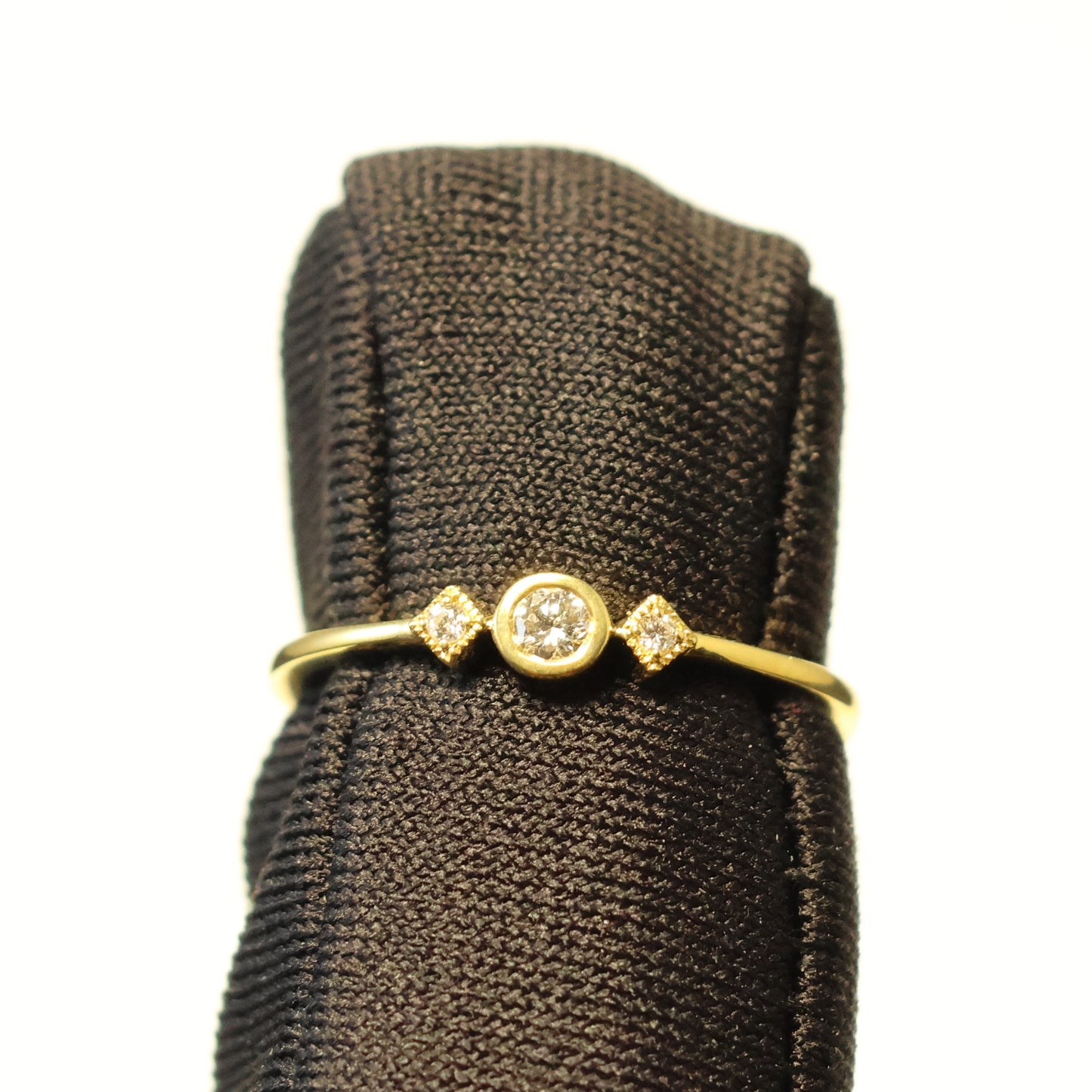18kt geel gouden ring met briljant 068091/A
