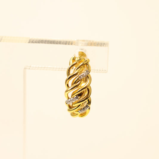 18KT geel gouden gevlochten creolen met briljant 065866A