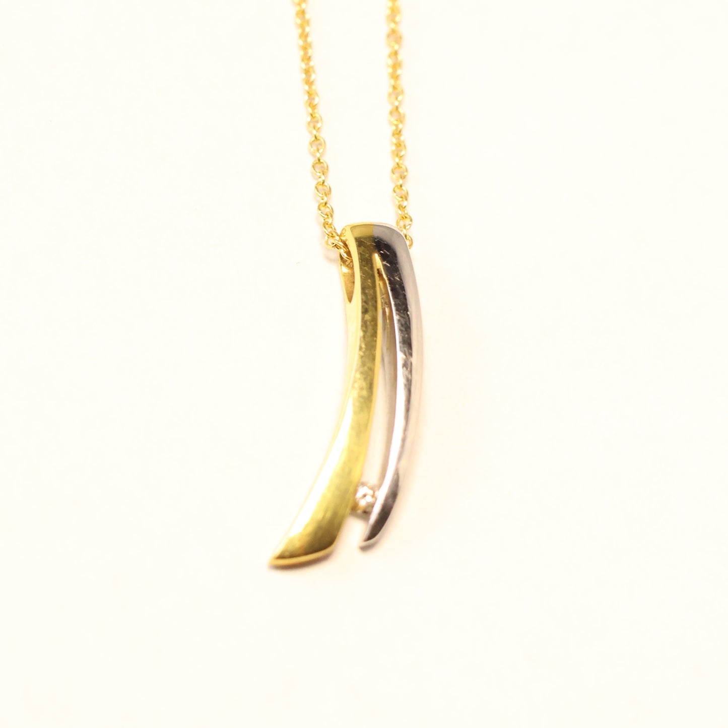 Hanger wit en geel goud met briljant 37410A