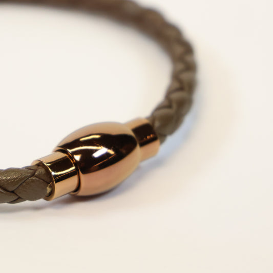 Bruine leren Armband met stalen magneetslot 767296