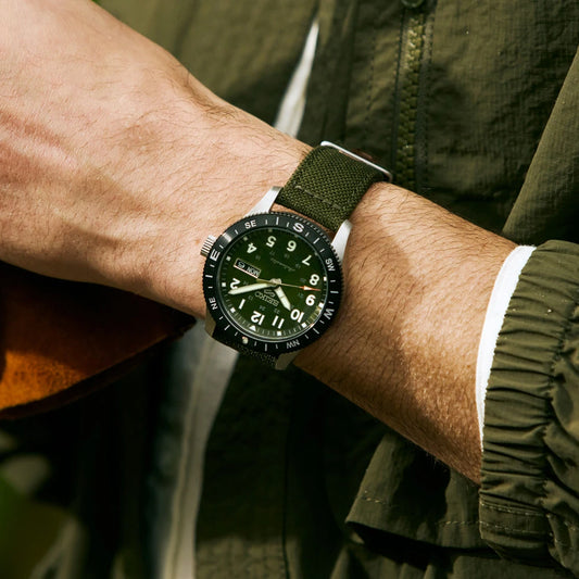 Seiko 5 Sports HDB008K1 horloge Arabische cijfers groen