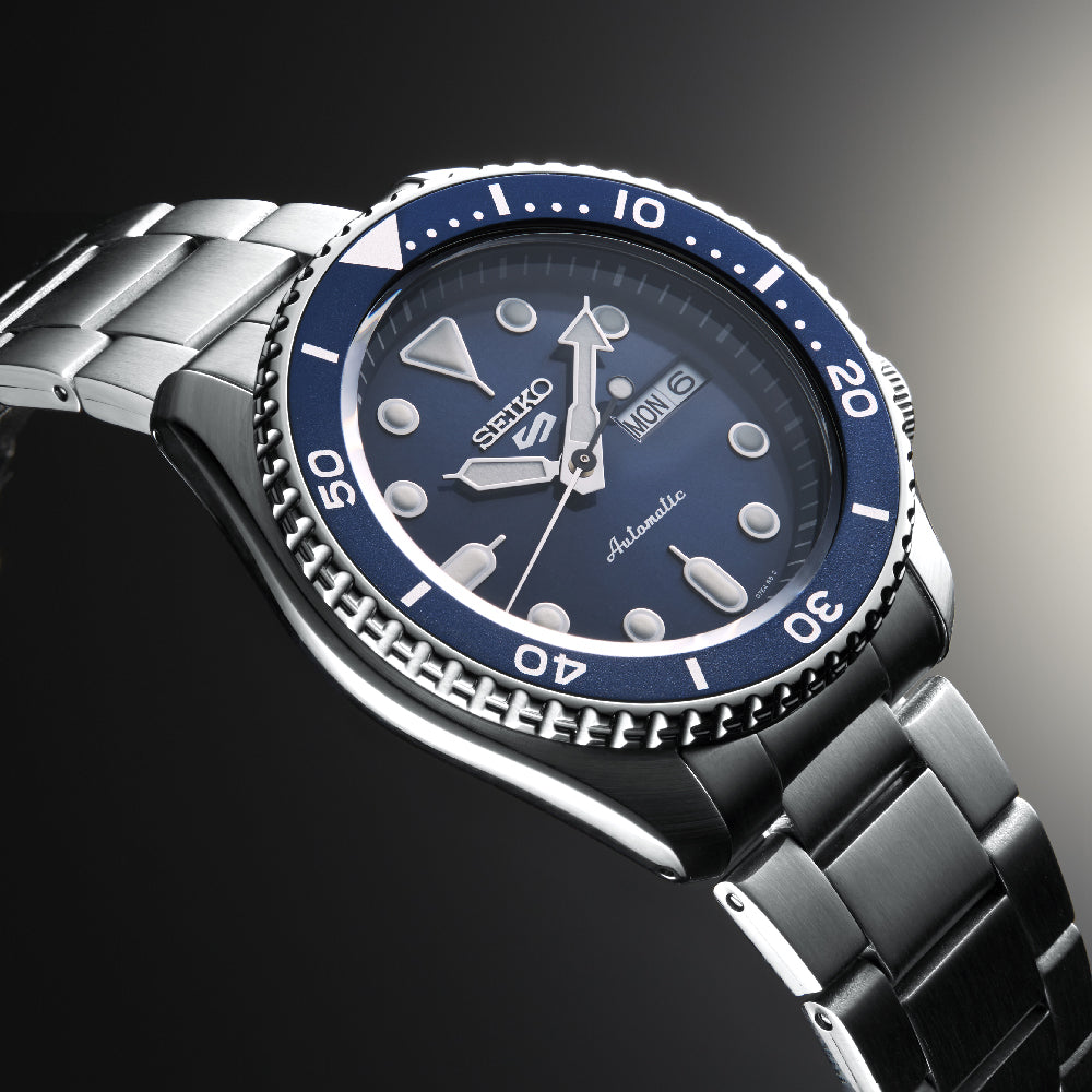 Seiko 5 Sports SRPD51K1 horloge automatic blauwe wijzerplaat datum