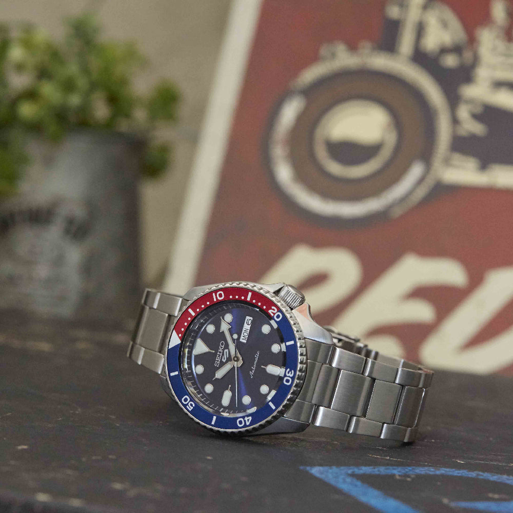 Seiko 5 Sports SRPD53K1 Pepsi-rand Heren Horloge