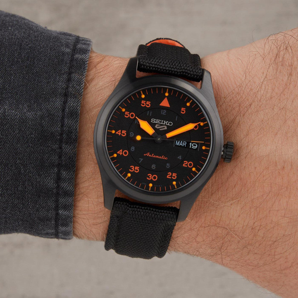 Seiko 5 Sports SRPH33K1 Horloge